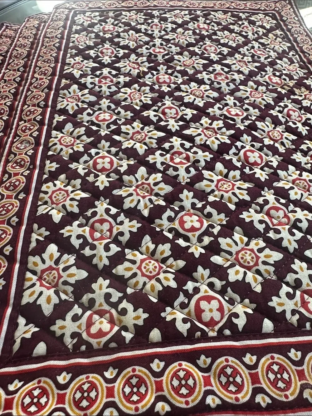 Vera Bradley Quilted Maroon Medallion Pattern Placemats (6)